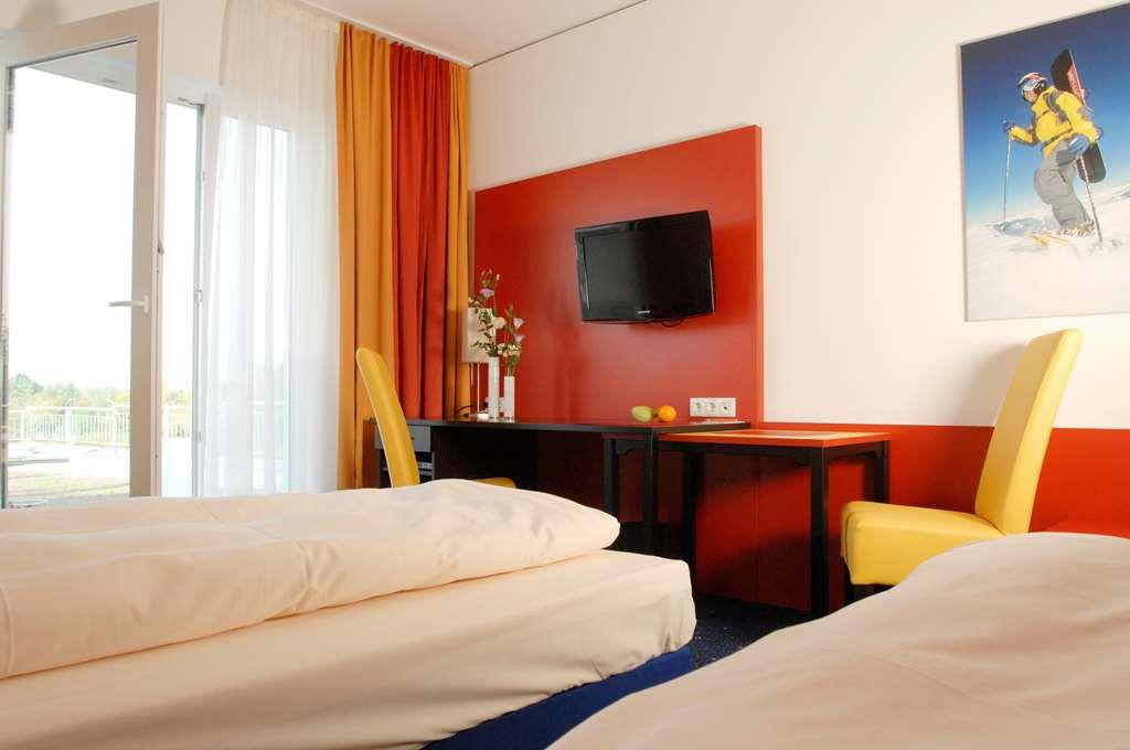 Stay2Munich Hotel & Serviced Apartments Brunnthal Room photo